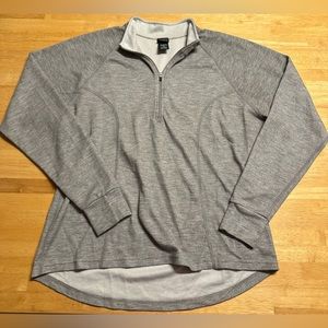 LL Bean 1/4 Zip Pullover Woman’s L Slightly Fitted Grey Long Sleeve Outdoor